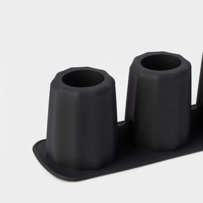 Форма для льда Доляна &laquo;Рюмки&raquo;, силикон, 20&times;5&times;5 см, 4 ячейки (3,8&times;5 см), цвет чёрный