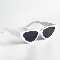 Очки солнцезащитные "OneSun", uv 400, дужка 14 см, ширина 15 см, линза 4.2 х 6.5 см, белые Очки солнцезащитные "OneSun", uv 400, дужка 14 см, ширина 15 см, линза 4.2 х 6.5 см, белые