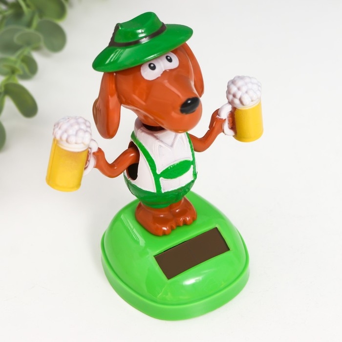 Маятник пластик от солнечной батареи Маятник пластик от солнечной батареи "Пёсик с кружками пива" 10,5х9,3х6 см МИКС