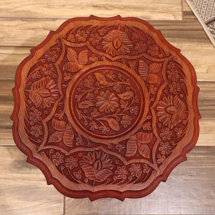 Стол резной "Мешень" дерево 44х37х37 см