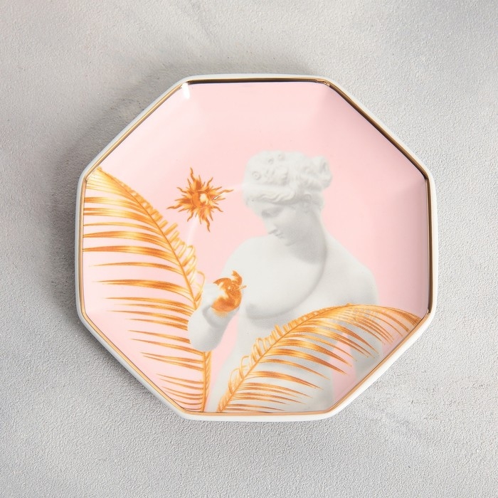 Чайная пара керамическая «Венера», кружка 200 мл, блюдце 13 см, цвет золотистый Чайная пара керамическая «Венера», кружка 200 мл, блюдце 13 см, цвет золотистый