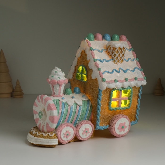 Сувенир полистоун свет Сувенир полистоун свет "Пряничный домик паровозик в глазури и сахаре" 21х12х18,5 см