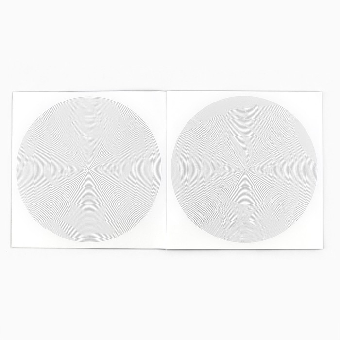 Спиральная раскраска-антистресс &laquo;Девочки-аниме&raquo;, 20 х 20 см