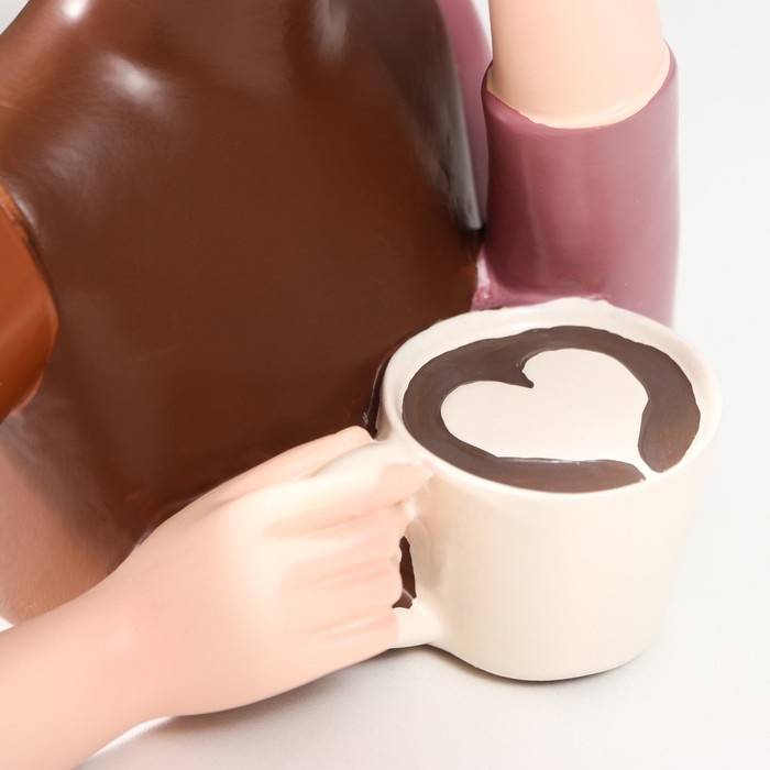 Сувенир полистоун Сувенир полистоун "Девушка с кружкой" 28,5х12х21 см