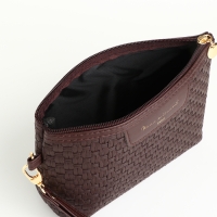 Косметичка на молнии, цвет коричневый Косметичка на молнии, цвет коричневый