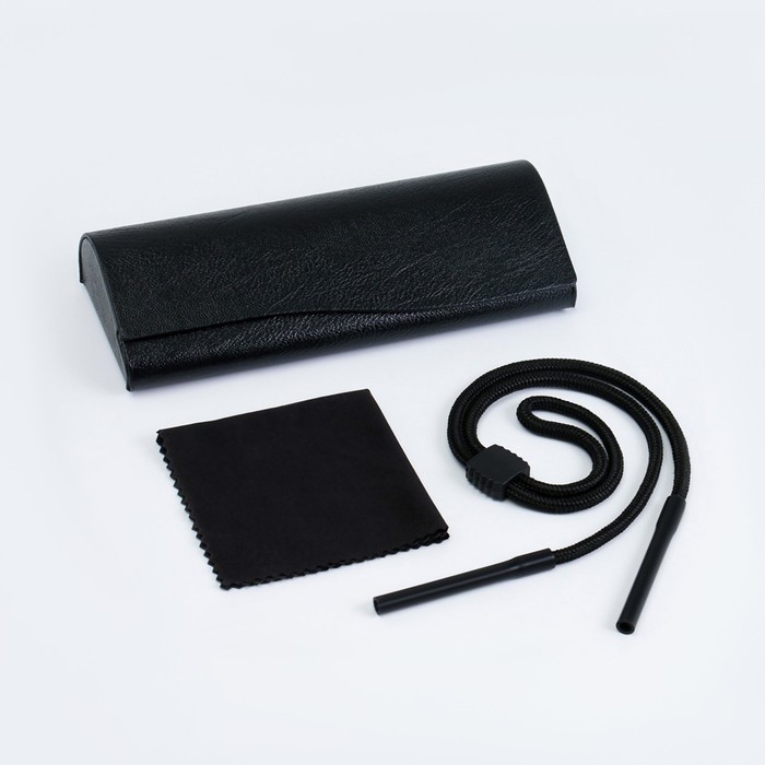 Набор для очков: шнурок, футляр, салфетка Набор для очков: шнурок, футляр, салфетка