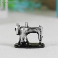 Миниатюра кукольная &laquo;Швейная машинка&raquo;, набор 2 шт, размер 1 шт: 2,5&times;1,6&times;1,7 см