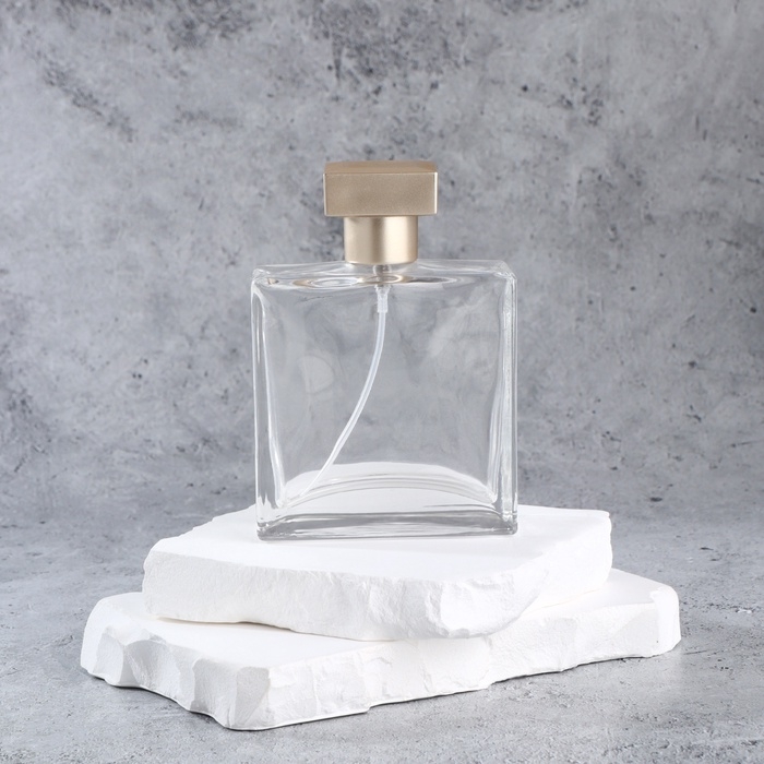 Флакон для парфюма, с распылителем, стеклянный, 50 мл, цвет прозрачный/бронзовый Флакон для парфюма, с распылителем, стеклянный, 50 мл, цвет прозрачный/бронзовый
