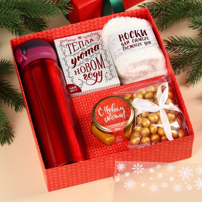 Подарочный набор «Тепла и уюта»: чай 50 г, крем-мед 120 г, носки 36-39 р, термос 500 мл, арахис в глазури 100 г Подарочный набор «Тепла и уюта»: чай 50 г, крем-мед 120 г, носки 36-39 р, термос 500 мл, арахис в глазури 100 г