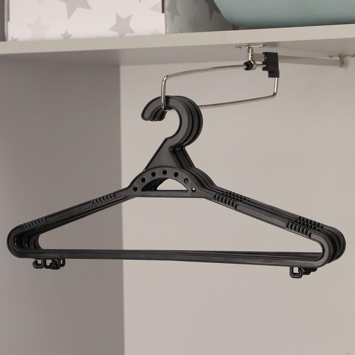 Набор вешалок-плечиков для одежды, 5 шт., размер 46-48, чёрный Набор вешалок-плечиков для одежды, 5 шт., размер 46-48, чёрный