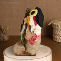 Оберег-домовой "Кузя в кепке, с метлой и подковой", 23х25х13 см МИКС