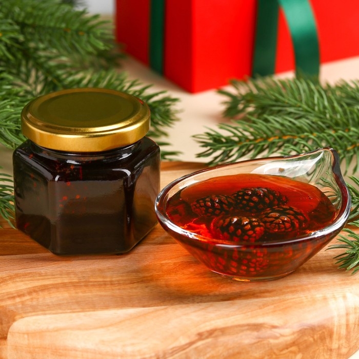 Подарочный набор &laquo;Крепкого здоровья&raquo;: три вида сбора трав 60 г ( 3 шт. х 20 г)., варенье из сосновых шишек 100 мл.