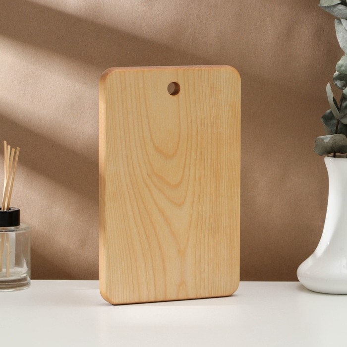 Доска разделочная c отверстием Adelica, 24&times;15&times;1,8 см, покрыта маслом, цельная берёза