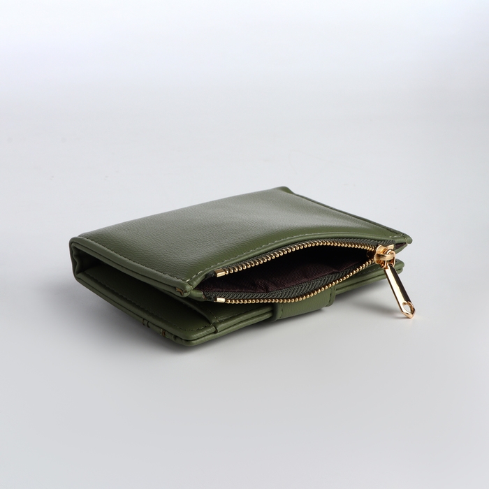 Кошелёк женский на кнопке, цвет зелёный Кошелёк женский на кнопке, цвет зелёный