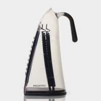 Терка кухонная Magistro Gretta, 3 лезвия в комплекте, противоскользящее основание Терка кухонная Magistro Gretta, 3 лезвия в комплекте, противоскользящее основание