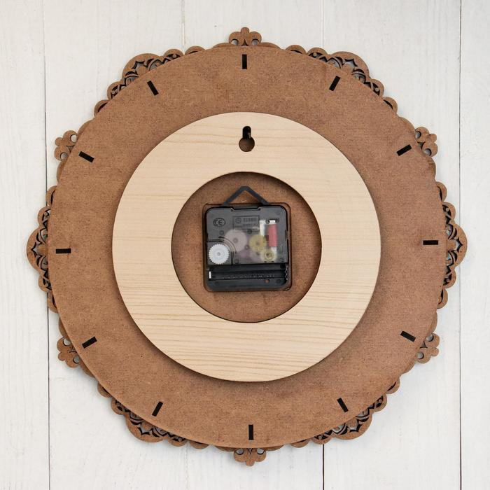 Часы &laquo;Узор&raquo;, 30&times;30&times;3 см, фанера