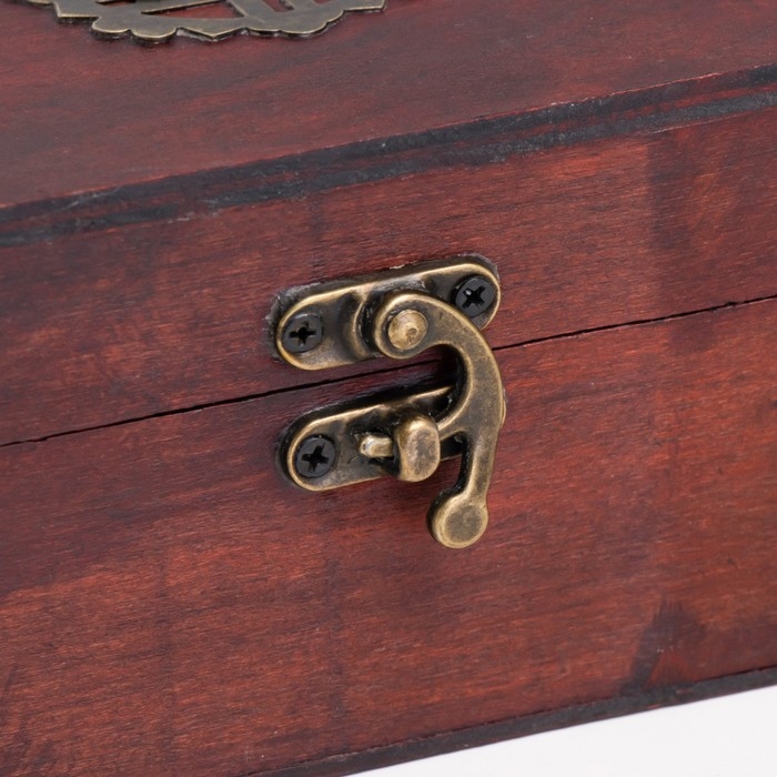 Шкатулка дерево сундучок Шкатулка дерево сундучок "Тайны короля" с заклёпками, бордо 18х12х7,5 см