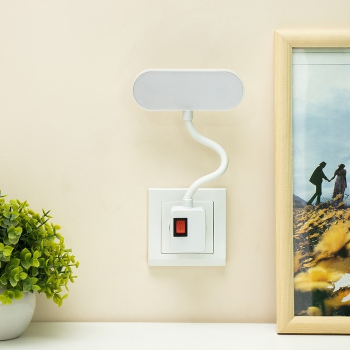 Бра в розетку Бра в розетку "Берд" LED 7Вт белый 1,5х12х21 см