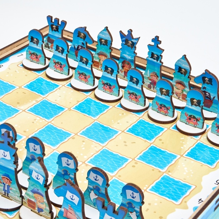 Шахматы детские настольные большие Шахматы детские настольные большие "Морские", 30.5 х 32 см, король h-6.5 см, пешка-4.5 см