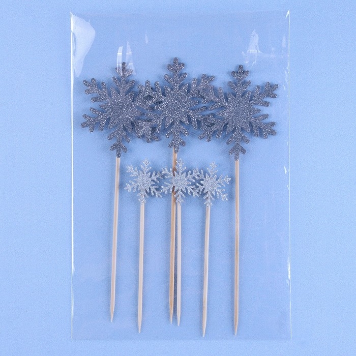 Набор шпажек и топперов &laquo;Снежинки&raquo;, 2 размера, в наборе 6 шт.