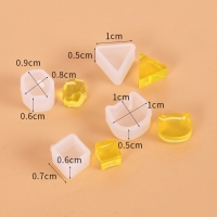 Форма силиконовая универсальная «Сережки-пусеты», набор 8 шт. (4 вида) Форма силиконовая универсальная «Сережки-пусеты», набор 8 шт. (4 вида)