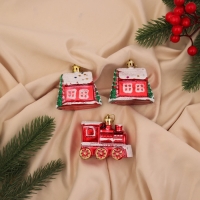 Набор украшений пластик 3 шт "Карнавальный" (2 домика, 1 паровозик) 6х6 см, красный