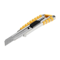 Нож универсальный ТУНДРА, прорезиненный металлический корпус, 18 мм Нож универсальный ТУНДРА, прорезиненный металлический корпус, 18 мм