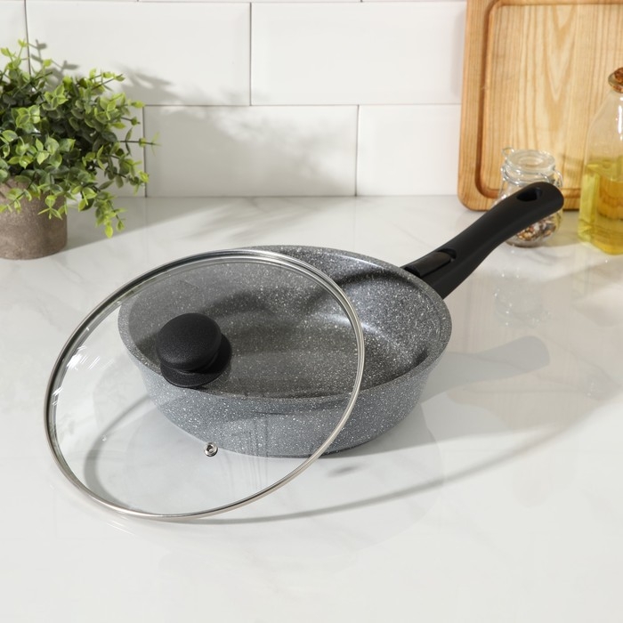 Сковорода Доляна &laquo;Марбл&raquo;, d=24 см, стеклянная крышка, съёмная ручка, антипригарное покрытие