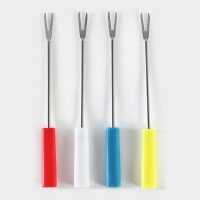 Набор керамический для фондю Доляна &laquo;Глянец&raquo;, 6 предметов: чаша 400 мл, подставка, 4 шпажки, цвет белый