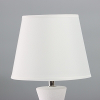 Лампа настольная "Кумо" 1х40Вт Е14 белый 19,5х19,5х35,5см Лампа настольная "Кумо" 1х40Вт Е14 белый 19,5х19,5х35,5см