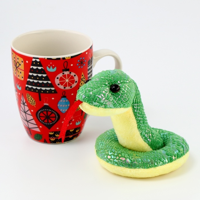 Новогодний подарочный набор &laquo;Исполнения желаний&raquo;: мягкая игрушка змея и кружка