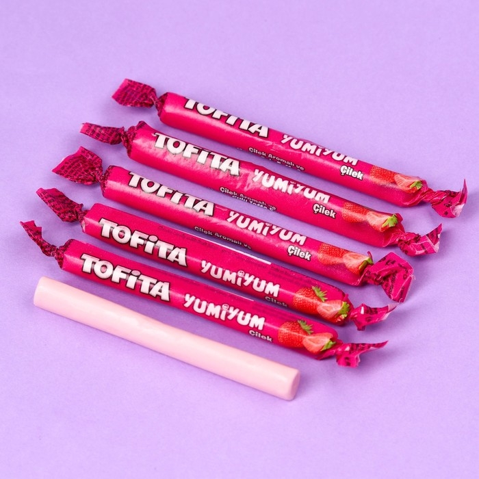 Конфеты жевательные &laquo;Лучший подарок&raquo;, вкус: клубника, 50 г.