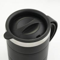 Термокружка "Мастер К" Поход, 450 мл, с ручкой, сохраняет тепло 2 ч, 11 х 8 см, черная Термокружка "Мастер К" Поход, 450 мл, с ручкой, сохраняет тепло 2 ч, 11 х 8 см, черная