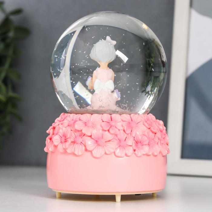 Сувенир полистоун водяной шар свет, музыка "Малышка и незабудки" d=8 см МИКС 12,5х8х8 см