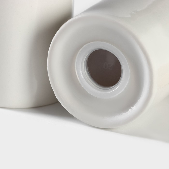 Набор фарфоровый для специй на бамбуковой подставке BellaTenero, 3 предмета: солонка 90 мл, перечница 90 мл, подставка, цвет белый