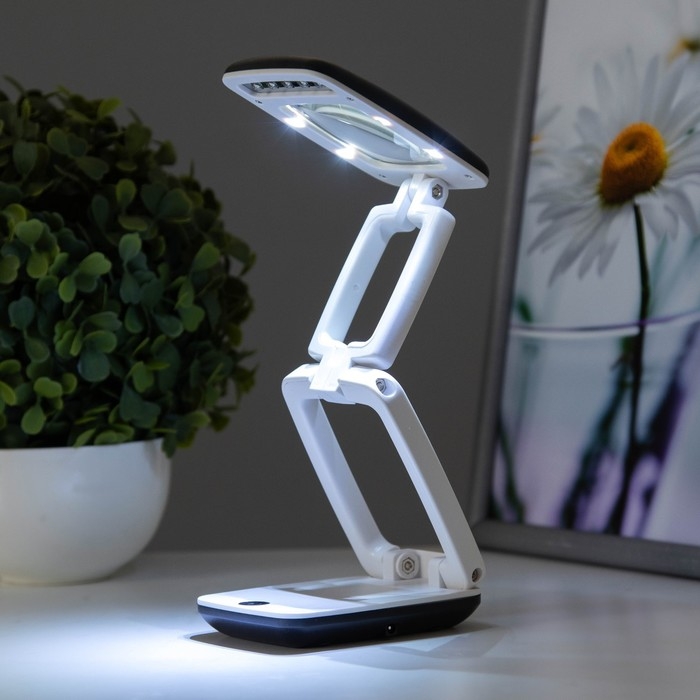 Настольная лампа с лупой 3х Настольная лампа с лупой 3х "Раскладушка" LED 5Вт 3000К USB бело-черный 9х6,5х25см RISALUX