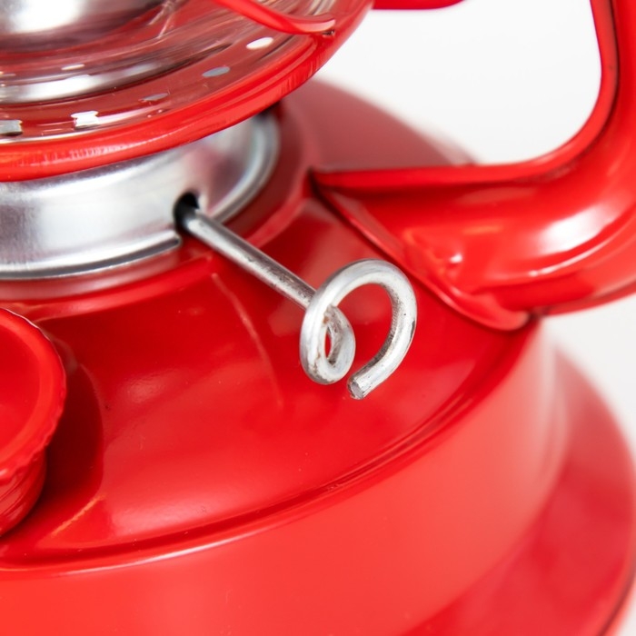 Керосиновая лампа декоративная красный 14х18х27,5 см RISALUX Керосиновая лампа декоративная красный 14х18х27,5 см RISALUX