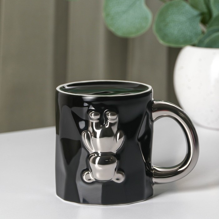 Кружка керамическая с ложкой &laquo;Стильный мишка&raquo;, 320 мл, цвет чёрный