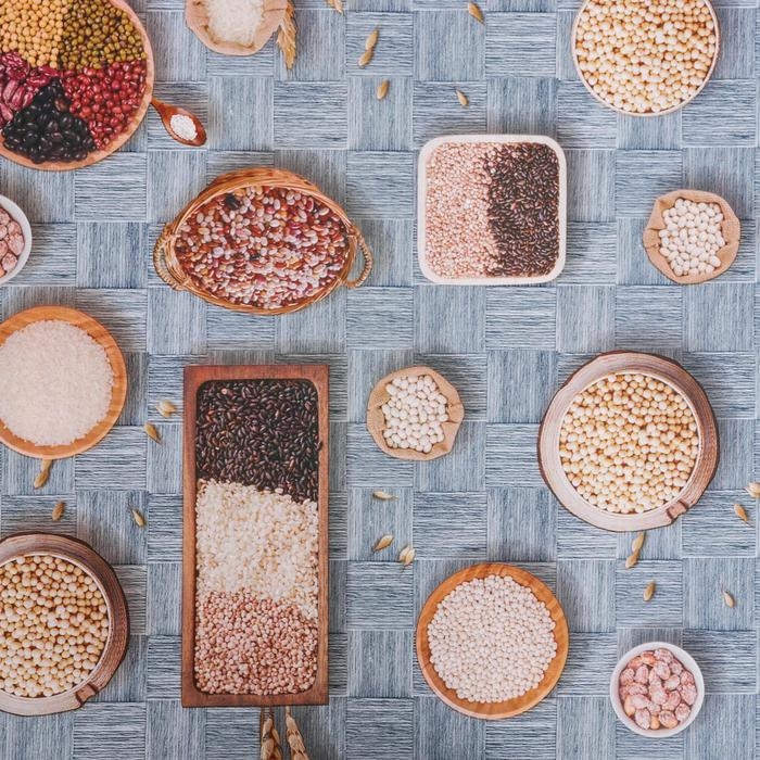 Клеёнка на стол на тканевой основе &laquo;Урожай&raquo;, ширина 137 см, рулон 20 м, толщина 0,22 мм