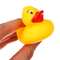 Набор резиновых игрушек для ванны «Мыльница: Уточки», 13,5 см, с пищалкой, 4 шт., Крошка Я Набор резиновых игрушек для ванны «Мыльница: Уточки», 13,5 см, с пищалкой, 4 шт., Крошка Я