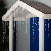 Гирлянда &laquo;Бахрома&raquo; 3 &times; 0.9 м, IP44, УМС, белая нить, 232 LED, свечение красное, 220 В