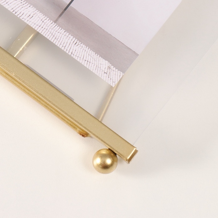 Фоторамка металл на 1 фото 10х15 см Фоторамка металл на 1 фото 10х15 см "Лаконичность" золото 1х15,2х21 см