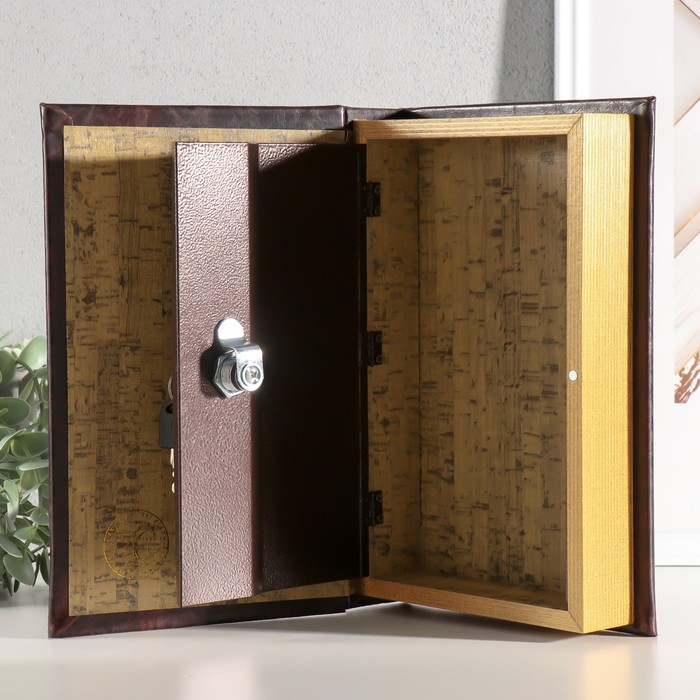 Сейф-книга дерево "Триумф победы" 26х17х5 см