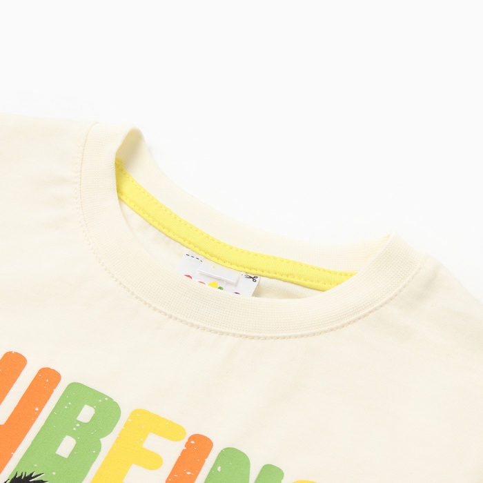 Комплект для мальчика (футболка, шорты), цвет молочный, рост 104 см