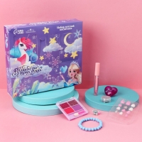 Набор детской косметики &laquo;Волшебство в твоих руках&raquo;, тени, блеск для губ, накладные ногти, глиттер, кольцо, браслет