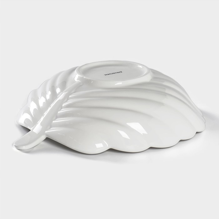 Салатник фарфоровый Magistro «Лист Бланш», 800 мл, 24,5×20,5 см, цвет белый Салатник фарфоровый Magistro «Лист Бланш», 800 мл, 24,5×20,5 см, цвет белый