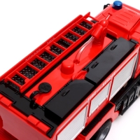 Робот радиоуправляемый «Пожарная машина», трансформируется, световые и звуковые эффекты Робот радиоуправляемый «Пожарная машина», трансформируется, световые и звуковые эффекты