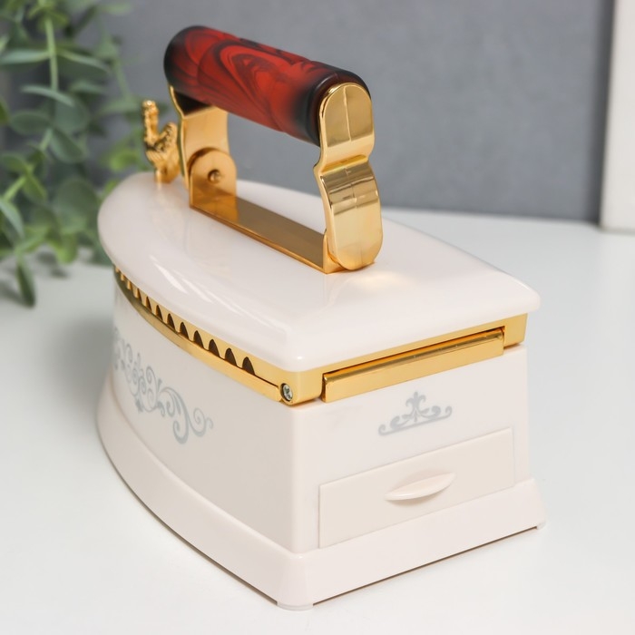 Шкатулка музыкальная механическая Шкатулка музыкальная механическая "Ретро утюг" белый 9х16х12 см