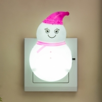 Ночник "Снеговик" LED 3х7х10см RISALUX Ночник "Снеговик" LED 3х7х10см RISALUX