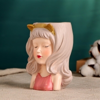 Кашпо "Мечтательница" розовое, 8х9х12см, 0,25л, d-5,5 см Кашпо "Мечтательница" розовое, 8х9х12см, 0,25л, d-5,5 см